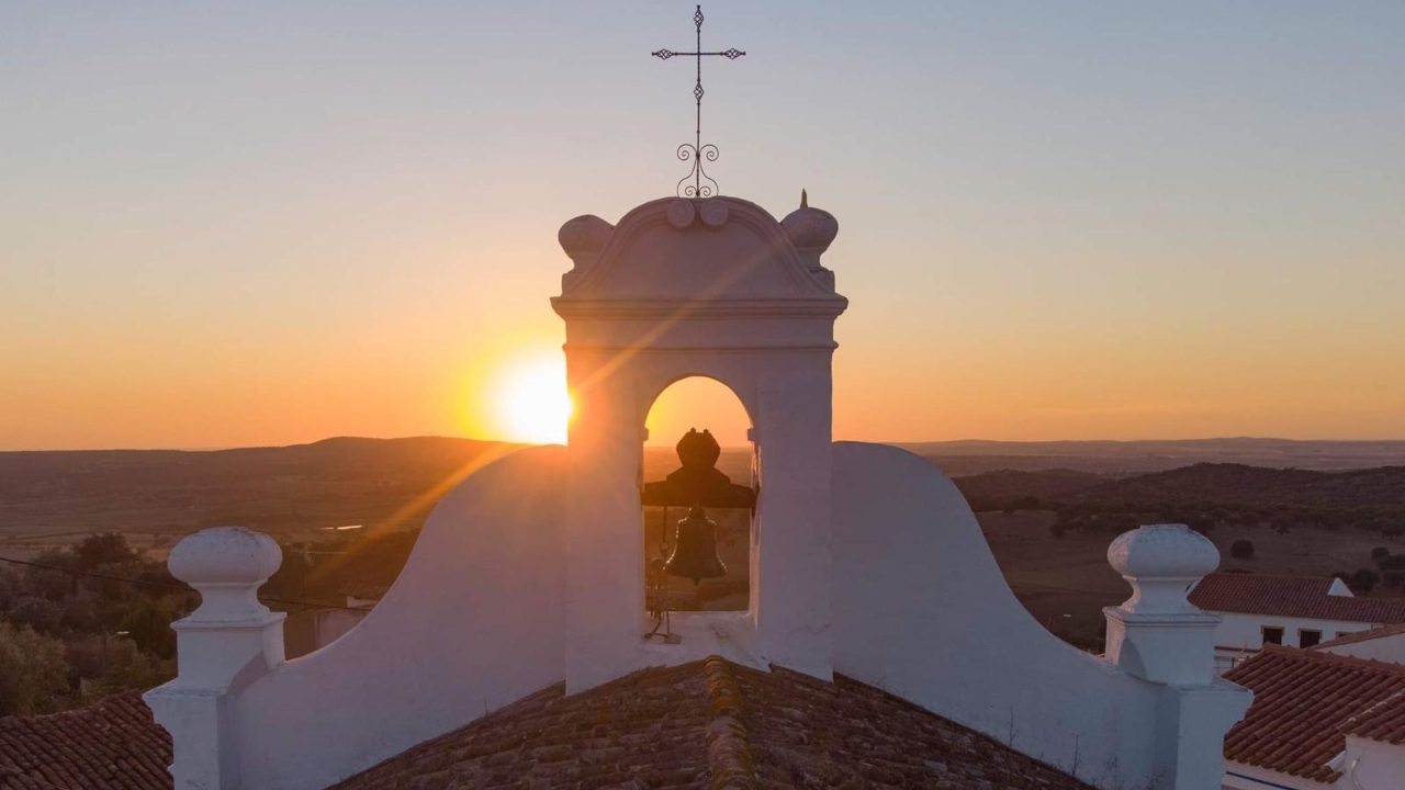 Igreja Paroquial de São Bartolomeu do Outeiro