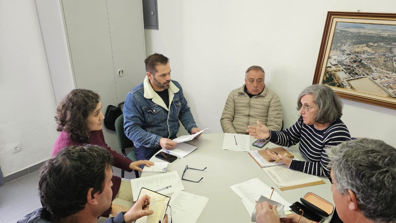 1.ª Reunião de trabalho conjunta com o Executivo da Câmara Municipal